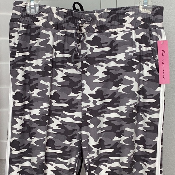 2-pack of Lounge pants, Size Medium, NWT - Picture 3 of 7